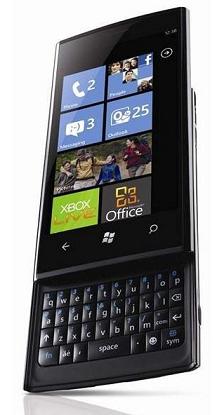 Dell Venue Pro Smartphone/Win. Phone 7/4.1"/GPS/16GB/512MB/Cam 5mpx/plnohod. klávesnice/černý