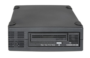 Tandberg LTO-3 HH Kit External black, Symantec Backup Exec QS, 1xCartr - SCSI
