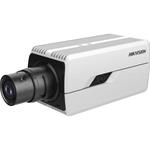 Hikvision 4MPix IP BOX Ultra Low-light kamera; P-Iris + ABF, WDR 140dB, Audio, Alarm