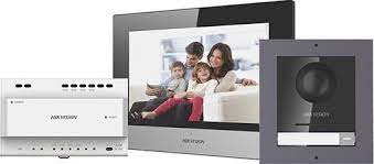 Hikvision kit videotelefonu, 2-drát, bytový monitor + dveřní stanice + napájecí zdroj